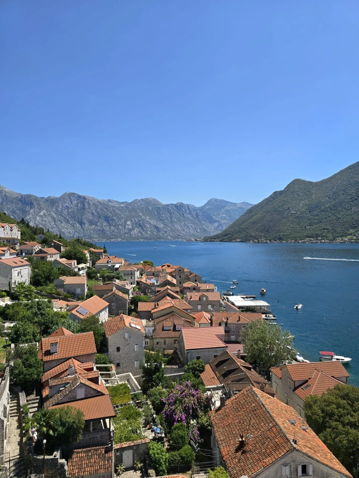 Vue depuis le beffroi de Perast