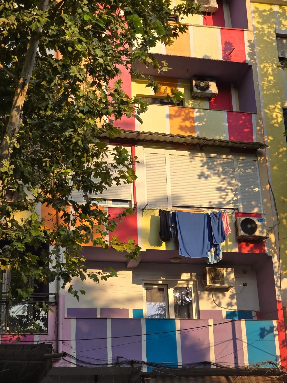 Logement de la période communiste repeint